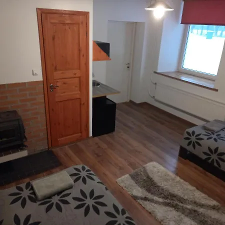 Lossi Tn. Kulalistuba Lägenhet *